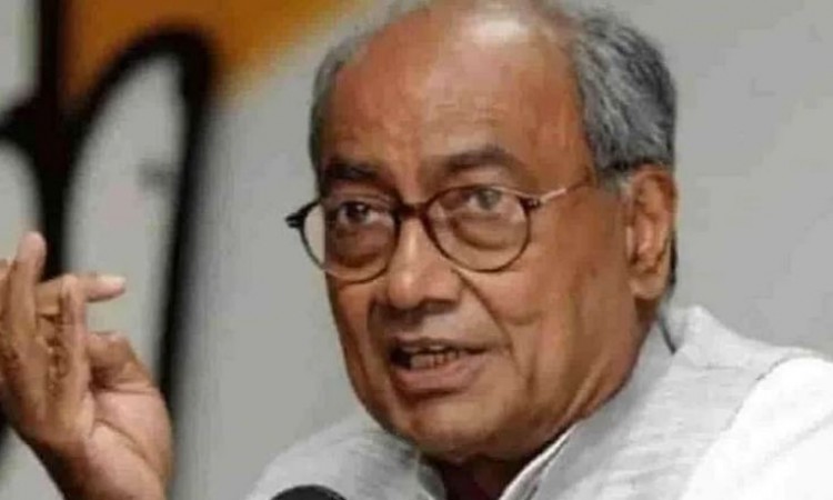 'Can defeat BJP together', says Digvijay Singh on Mamata's statement