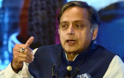 CISF to protect RSS office, Shashi Tharoor raised question