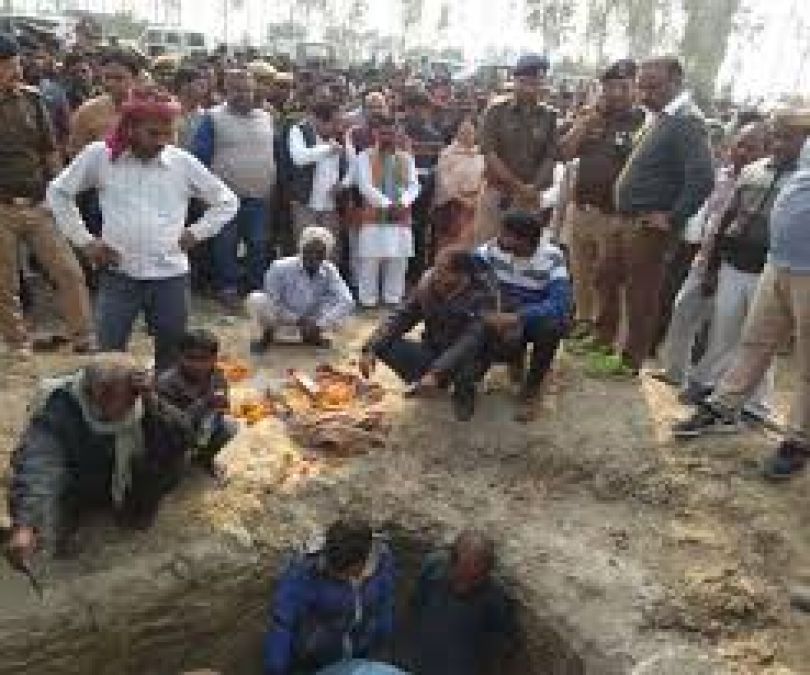 Unnao's daughter was cremated in the presence of ministers