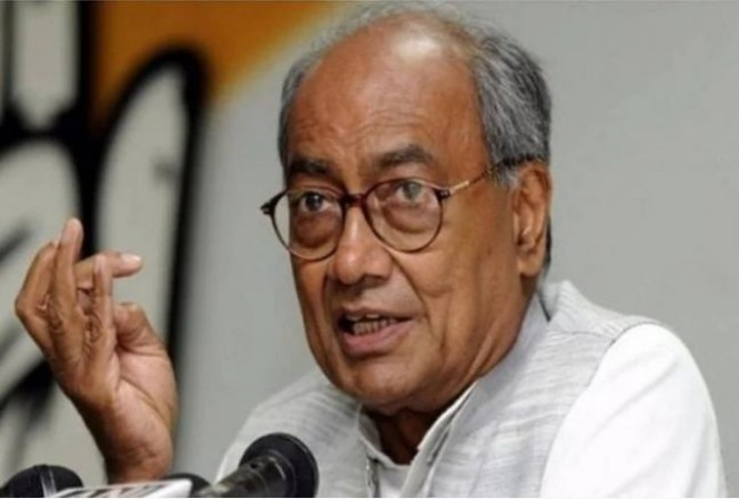 Digvijay Singh targets RSS, says, 'Come out on streets, join us in farmers' protest'