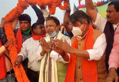 Political battle continues in Bengal, BJP leader Mukul Roy says, 'TMC will not win even 100 seats'