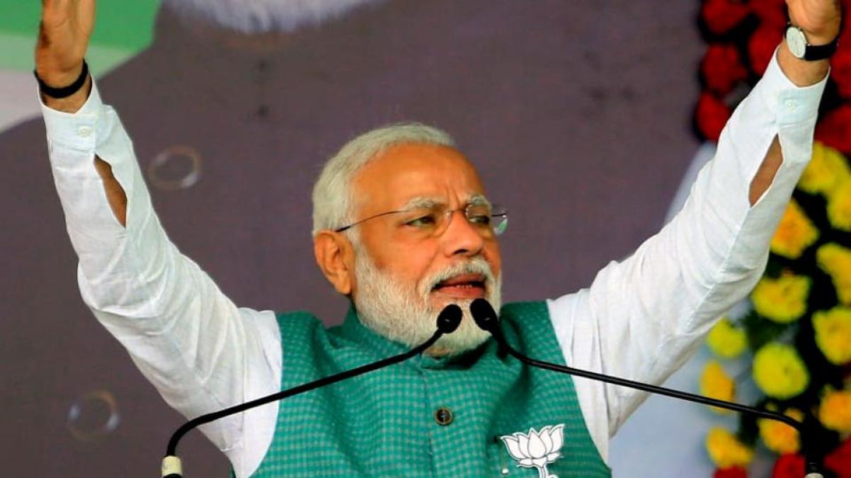 PM Modi in Jharkhand, says, 'Congress declares that every Pakistani will be given citizenship of India'