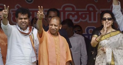 'मथुरा से चुनाव लड़ें CM योगी, यहाँ बनें श्री कृष्ण का भव्य मंदिर..', हेमा मालिनी की अपील
