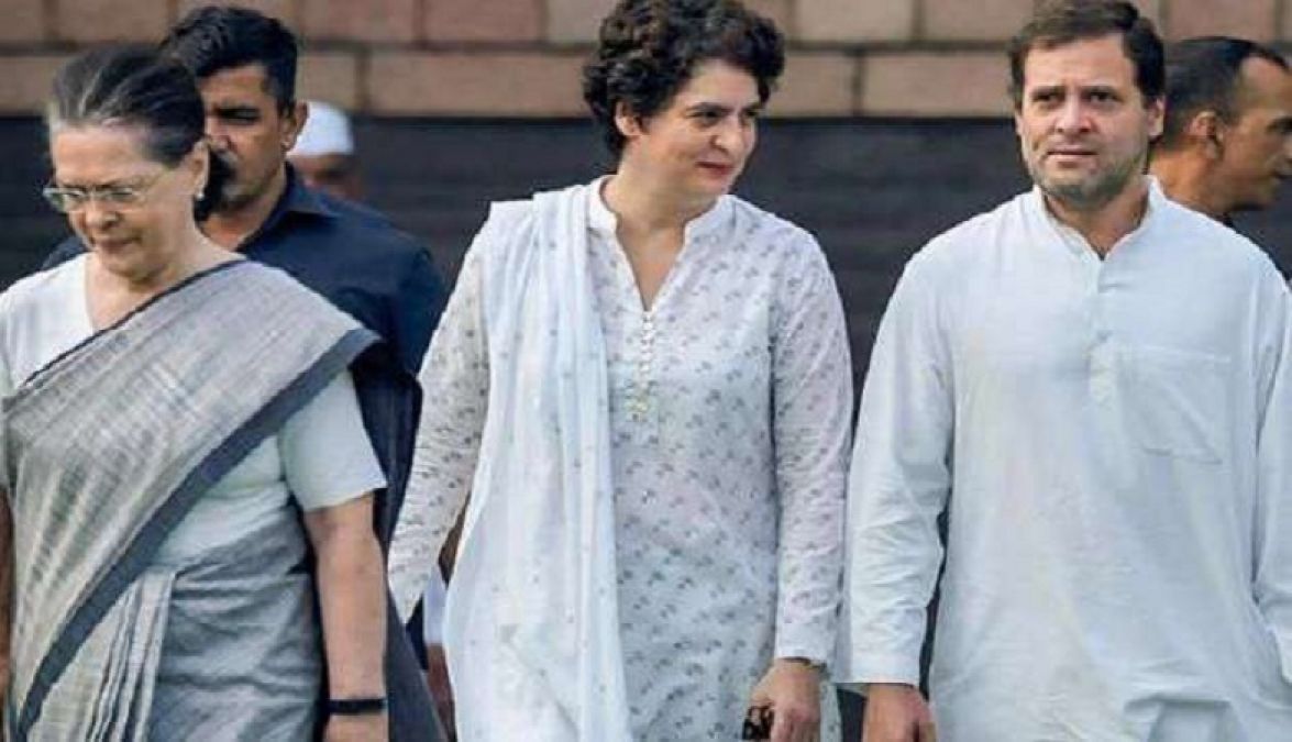Congress tightens its back against CAA, Rahul, Sonia, and Priyanka will protest