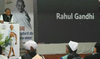 Ashok Gehlot slams people commenting on Mahatma Gandhi