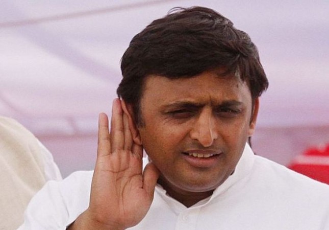 5 lakh compensation for fighting bull, what did social media say on Akhilesh's announcement?