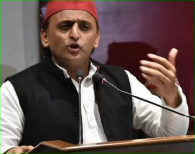 Akhilesh Yadav claims, many BJP MLAs against CM Yogi