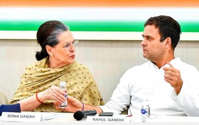 Congress to get 'new' president in September, will Rahul Gandhi be handed over the command again?
