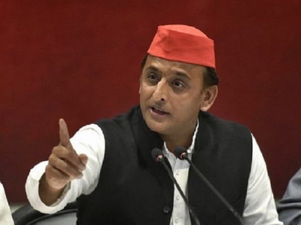 Akhilesh Yadav attacks on Central government over farmers' protest