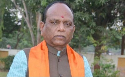 BJP MP from Bharuch Mansukh Vasava resigns from party, to quit Lok Sabha
