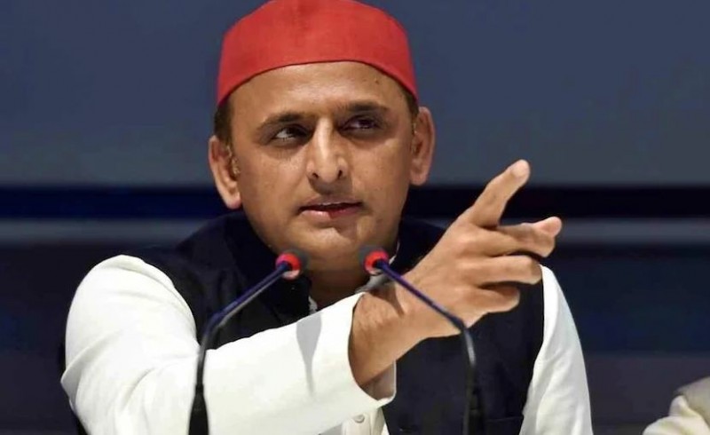 Akhilesh Yadav furious due to raid on SP MLC's house, accused BJP and central govt