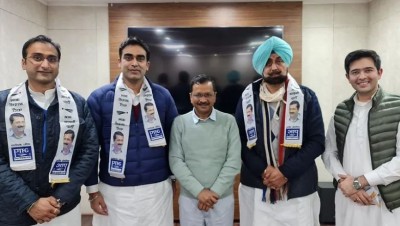 Big blow to Congress before Punjab elections, former minister Jagmohan Singh Kang joined AAP along with sons