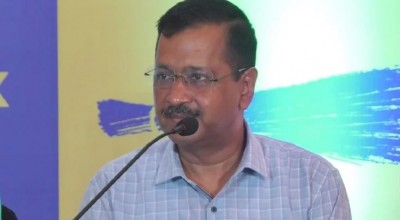 'Priyanka Gandhi also belongs to UP, so she also became brother..', Kejriwal furious on Channi's statement.