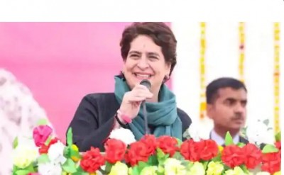 Priyanka Gandhi's dialogue with women, attacked the BJP fiercely