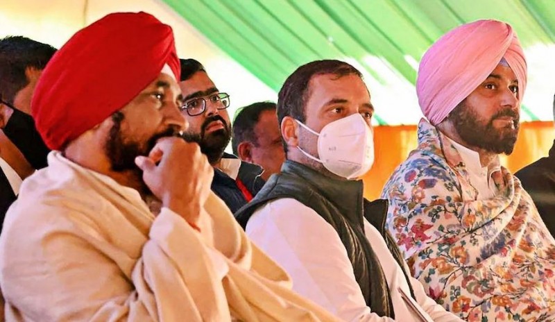 Will 'Guru' rebel again now? Congress has made Channi the CM face, bypassing Sidhu