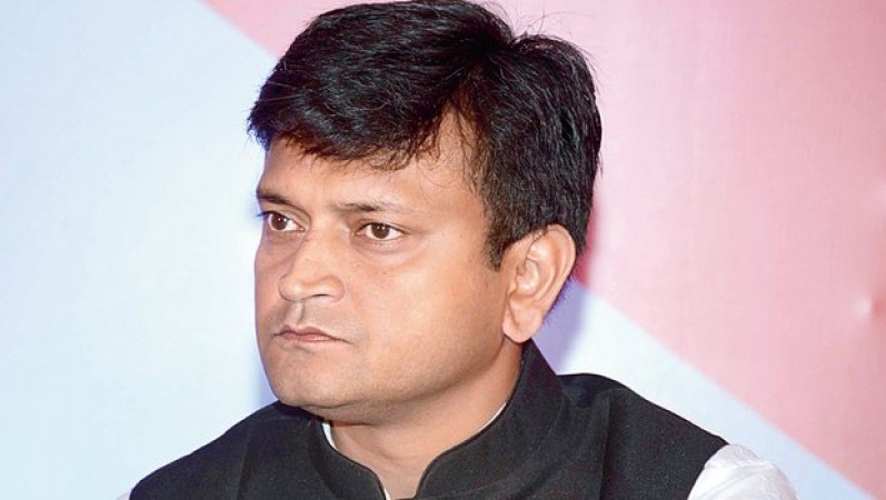 JDU leader Ajay Alok targeted the opposition, says ' Dispute in grand alliance about face'