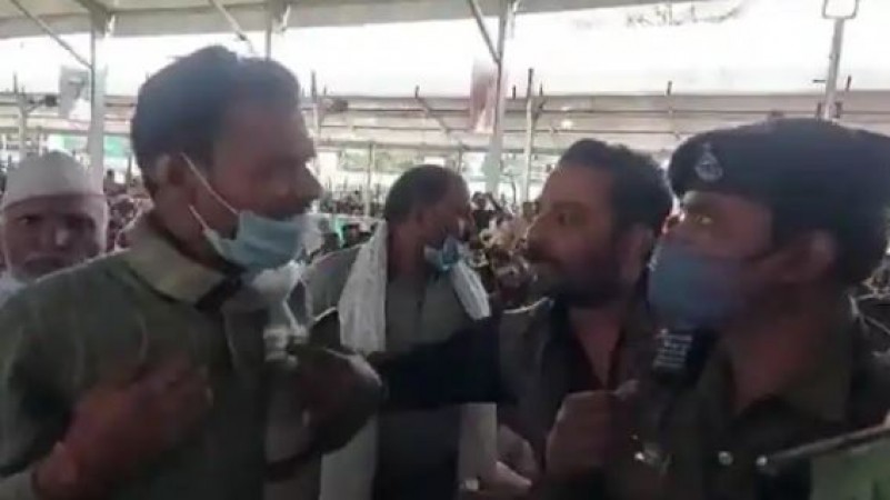 Man creates ruckus at CM Shivraj's meeting, video went viral
