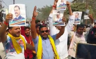 बिहार CM की समाधान यात्रा में लगे 'नितीश कुमार मुर्दाबाद' के नारे, लोगों ने की यह मांग