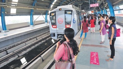 Delhi Metro: महिलाओं के लिए मुफ्त सफर पर केजरीवाल सरकार ने बोली ये बात