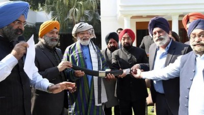 Hindus and Sikhs who were rescued from Afghanistan met PM Modi, thanked for the help