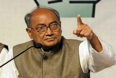On the demolition of the houses of criminals in Khargone, Digvijay Singh said- 'If you want to run a bulldozer'