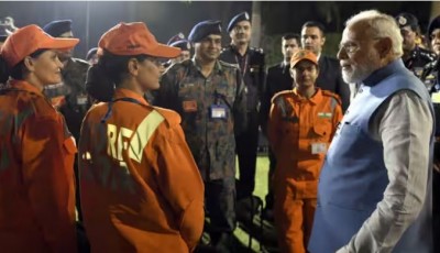 'It is our duty to help everyone in crisis...', PM Modi met team returning from Turkey