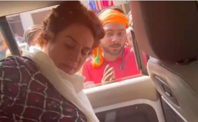 People returning from BJP rally took selfie with Priyanka Gandhi, video went viral