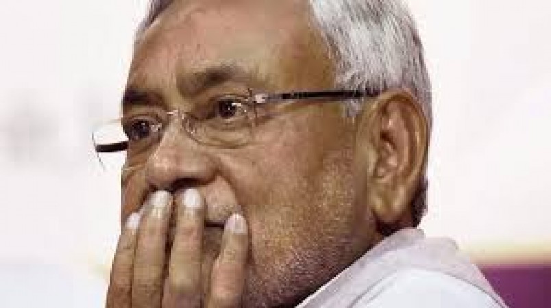 Major lapse in CM Nitish's security, bomb exploded close to public meeting, officials involved in investigation