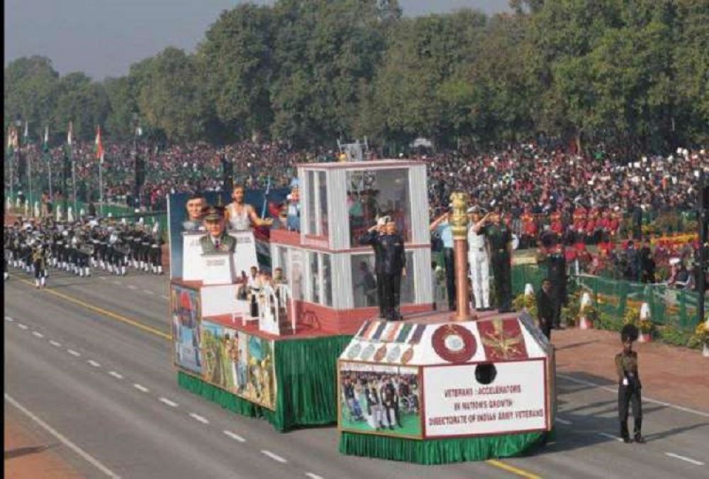 गणतंत्र दिवस परेड में शामिल नहीं होगी पश्चिम बंगाल की झांकी, केंद्र और ममता सरकार में बढ़ सकता है तनाव