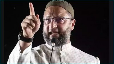 Owaisi reaches West Bengal, holds meeting with religious leader