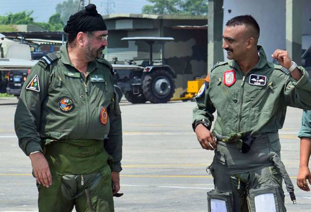 Former Air Force Chief BS Dhanova drew attention to the biggest concern, says 'Abhinandan would have been flying Rafael instead of MiG-21'