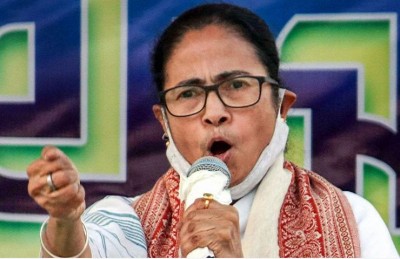 Mamata Banerjee attacks PM Modi, says, '70 lakh farmers get benefit from our scheme'