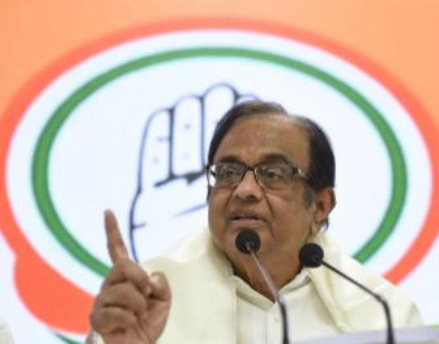 Chidambaram blames the police commissioner for the JNU violence