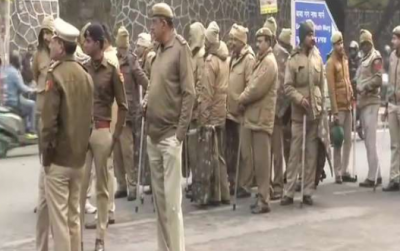JNU Violence case: भारी संख्या में ​पुलिस बल तैनात, विपक्षी दलों ने वजह का किया खुलासा