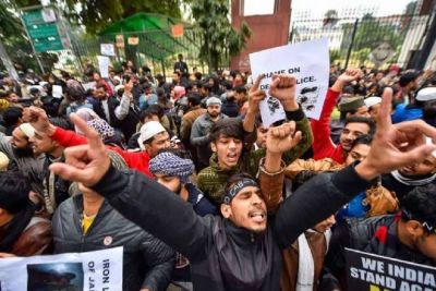 CAA Delhi Protest: People march in Jama Masjid area