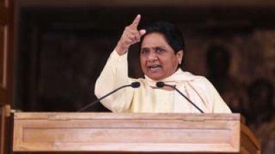 Mayawati slams Priyanka Gandhi Vadra for not going kota