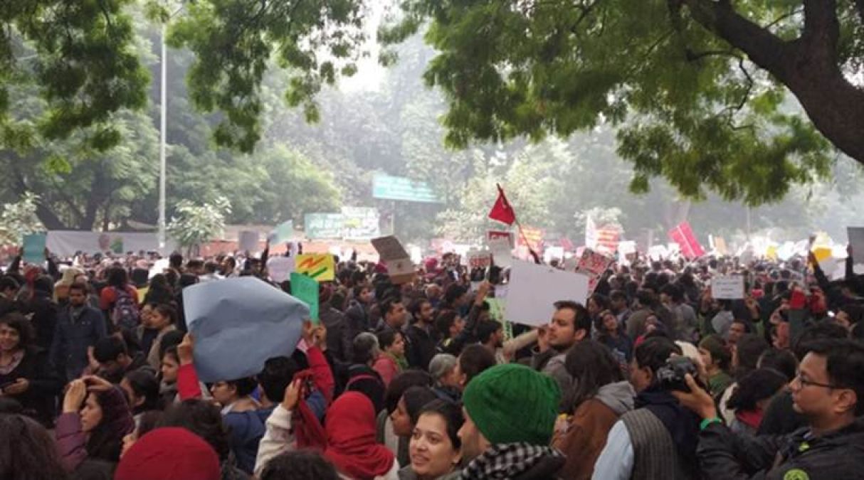 CAA : शाहीन बाग में जनता प्रदर्शन से परेशान, आज दायर याचिका पर होगी सुनवाई