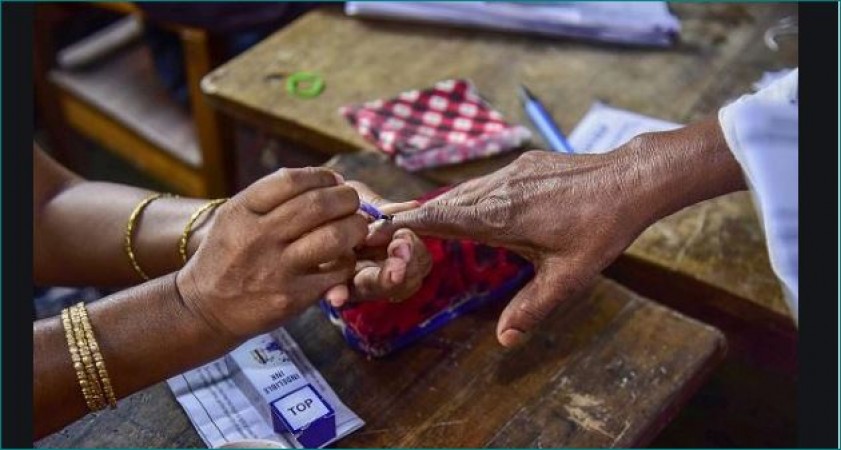 Voting for Maharashtra Gram Panchayat elections to be held till 3 pm