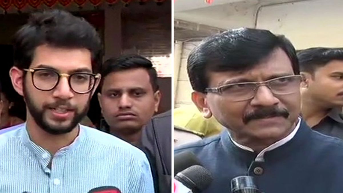 After the Sanjay Raut, Aditya Thackeray has given a statement in the Shiv Sena-Congress about Veer Savarkar