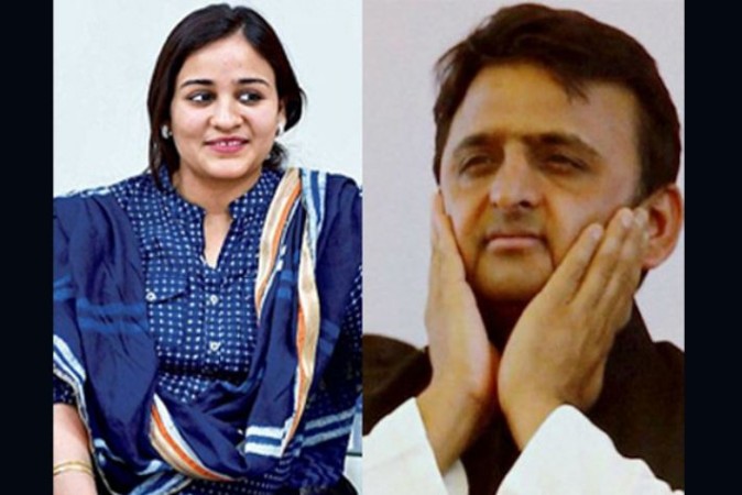 Doesn't SP follow nationalism? Questions raised by Mulayam's daughter-in-law Aparna Yadav joining BJP