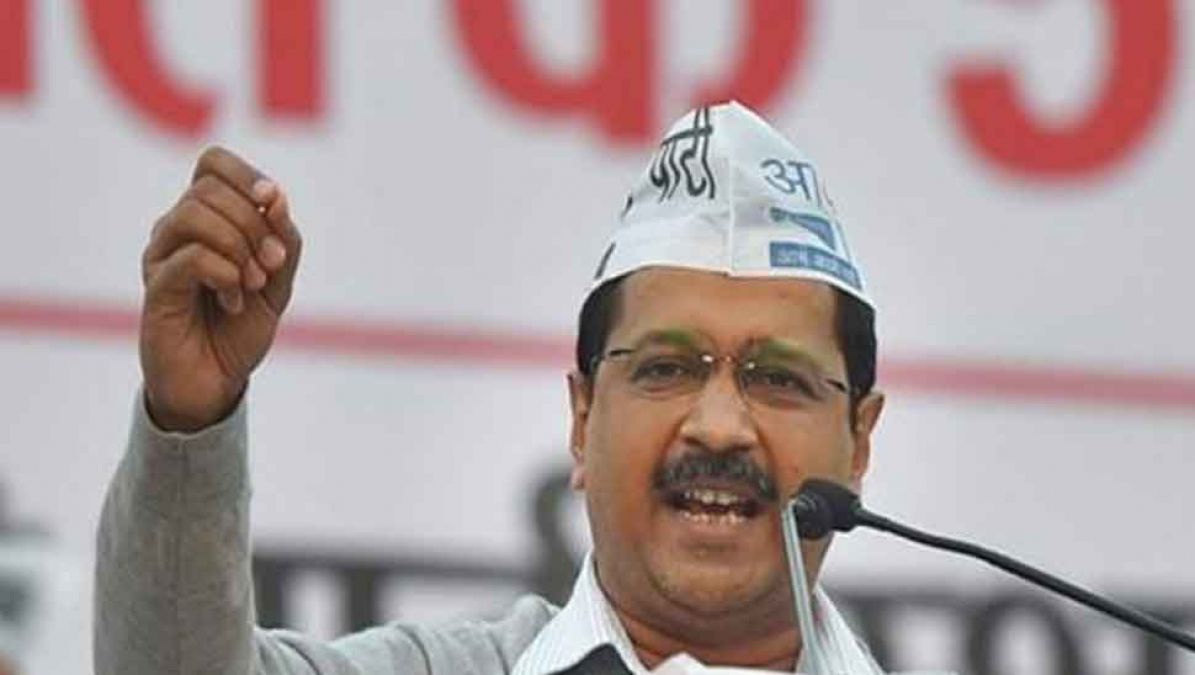 Kejriwal and Sisodia to be summoned in a defamation case to appear in court