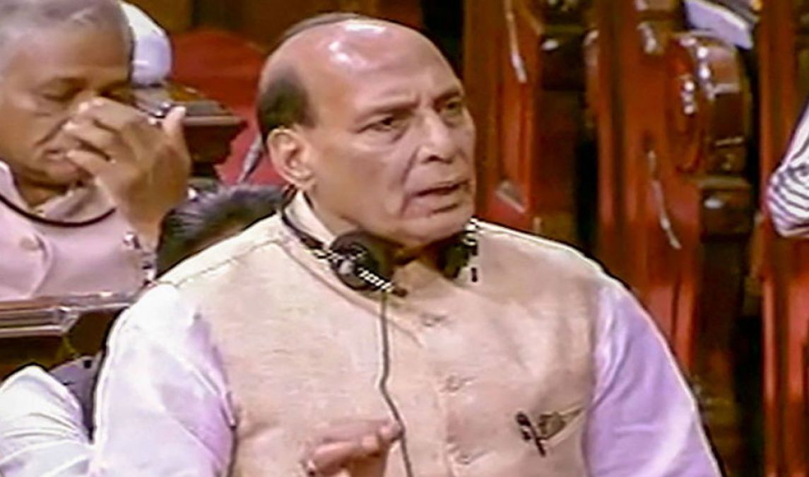 'Entire case begins from Rahul Gandhi', Rajnath on the ongoing political crises in Karnataka