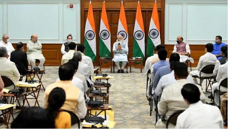 PM Modi gives 'Gurumantra' to new ministers, says avoid unnecessary rhetoric