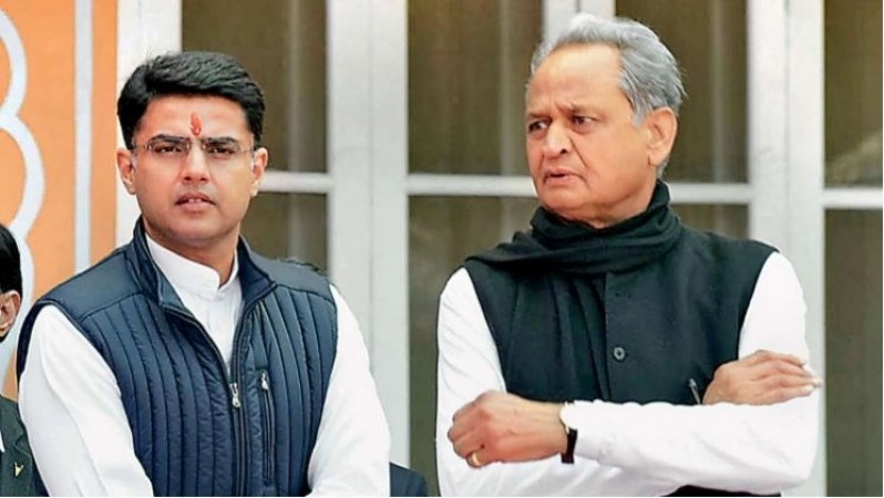 Sachin Pilot reaches Delhi with 10 MLAs! Gehlot government to topple?