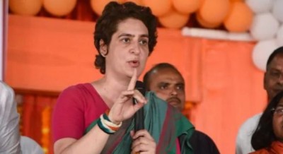 Priyanka writes letter to CM Yogi, demanding to investigate woman officer's suicide case
