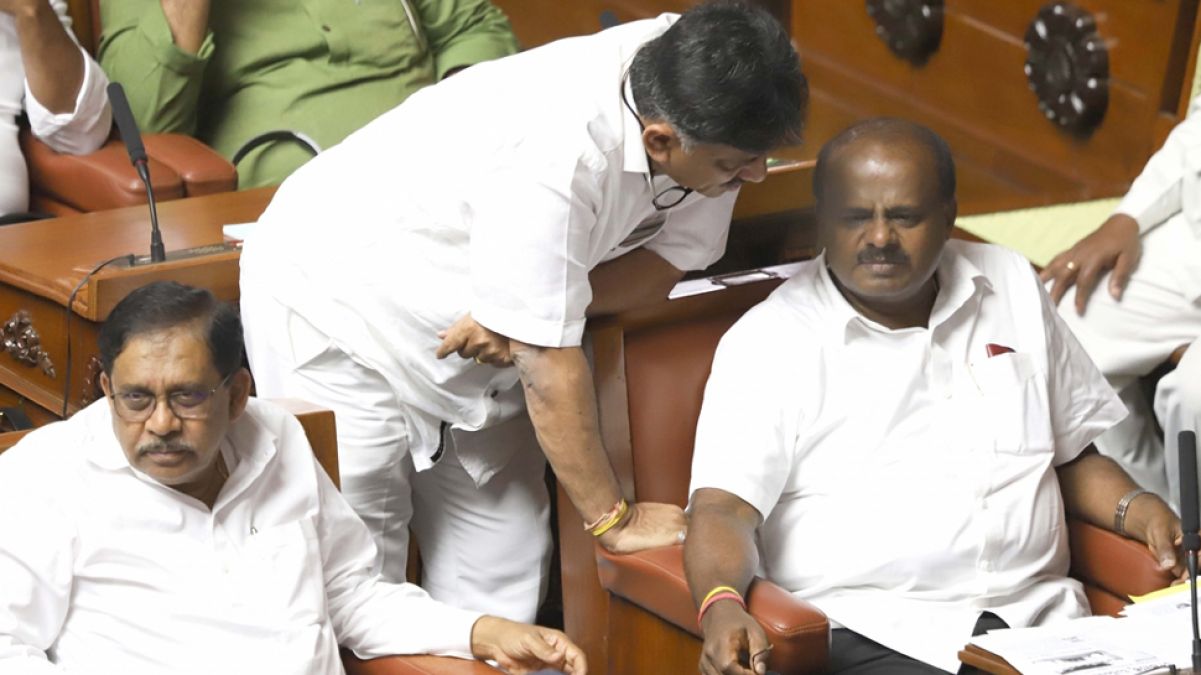 The political drama in Karnataka continues today; all eyes on these three possibilities!