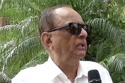 NCP नेता मजीद मेमन बोले- सीएम ठाकरे को धार्मिक गतिविधियों को बढ़ावा देने से बचना चाहिए