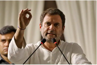 Governmet wants to give the assets of the country to the capitalists: Rahul Gandhi attacks Center