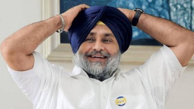 Political scuffle between Sukhbir Badal and CM Amarinder continues