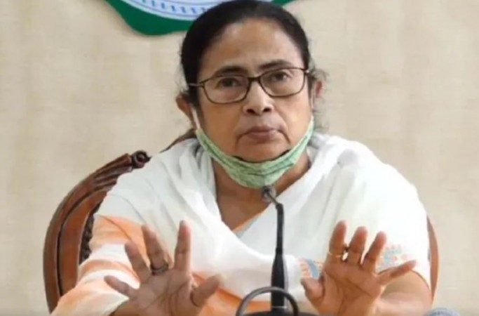 55 police officers got transferred to Bengal, CM Mamata makes Praveen Tripathi DIG